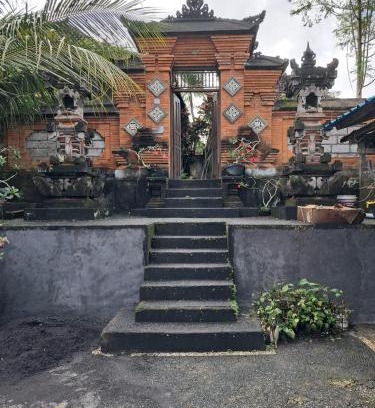 Petulu House | Wisuda Guest House
