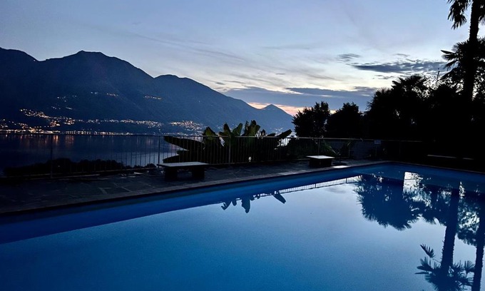 Tenero-Contra Apartment | Wohnung mit Aussicht auf Lago Maggiore & Pool