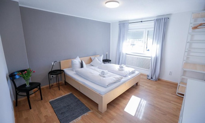 Mader Apartment | WOHNUNG OBERGESCHOSS mit 3 Schlafzimmer in ruhiger Gegend