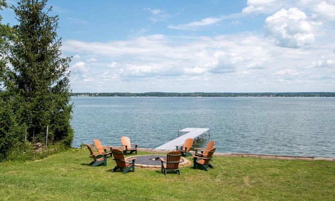 Seneca Falls House | Wolffy's House on the Hill: Charming Cayuga Lake Home with Sunrise Views!