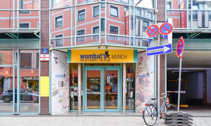 Ludwigsvorstadt-Kliniken Hotel | Wombat’s the City Hostel Munich Hauptbahnhof