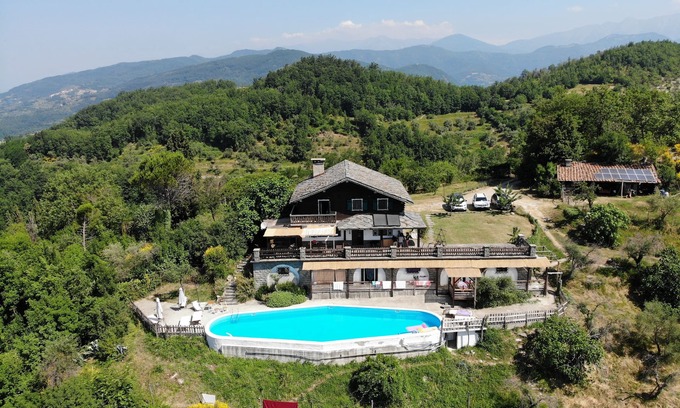 Fivizzano House | wonderful chalets in the unspoiled nature of north Tuscany, private pool & SPA