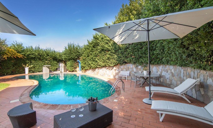 Terranuova Bracciolini Villa | Wonderful private villa for 10 guests with hot tub, WIFI, private pool, A/C and panoramic view
