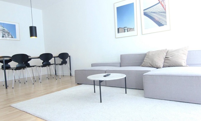 Frederiksberg C Apartment | Wonderful 2-bed w/balcony - 237