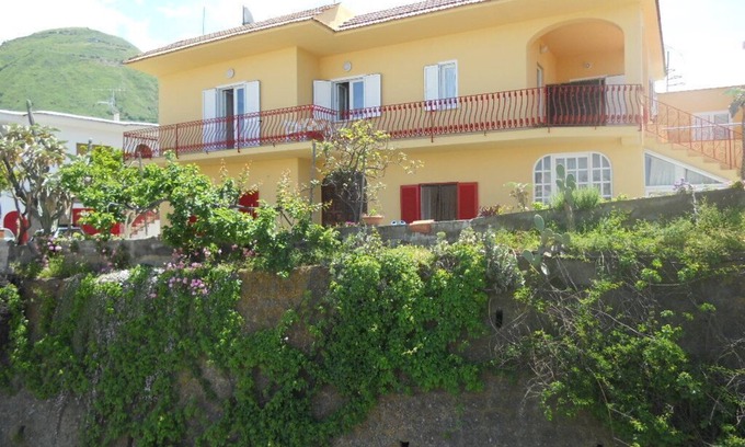 Forio Apartment | Wonderful apartment with a view of the Bay of Forio
