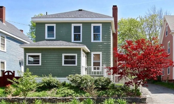 Oakdale Apartment | Wonderful Back Cove 2BR Apartment, Near Downtown