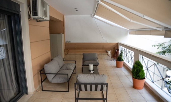 Larissa Apartment | Wonderful central apartment with private parking space.