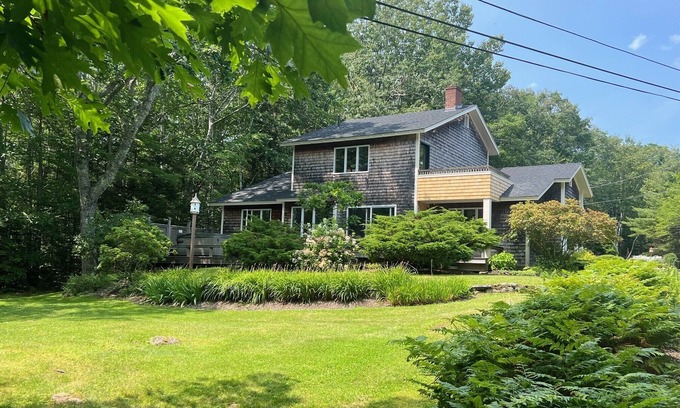 Camden House | Wonderful Coastal Contemporary- High Point-Ocean Access