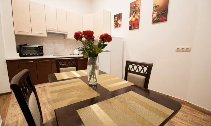 Uzhhorod Apartment | Wonderful flat on city center (Mukachivska 4/12)