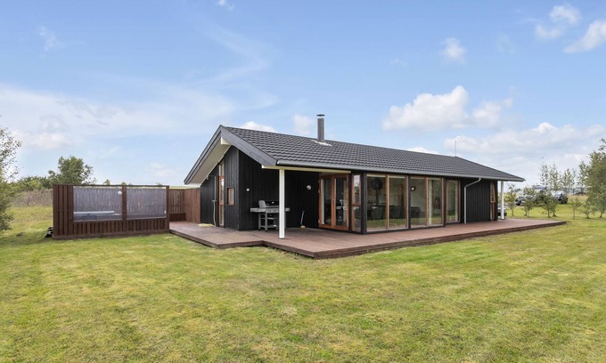 Laugaras Villa | Wonderful luxury Scandinavian villa with a great view