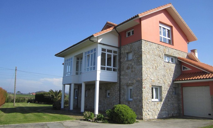 San Pedro de la Ribera House | Wonderful newly built rural house in authentic Asturian town