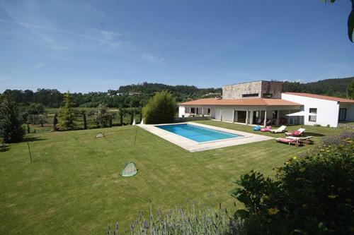 Fornelos Villa | Wonderful Ponte De Lima Villa 6 Bedrooms Casa Alberto Private Pool & Gym North Portugal