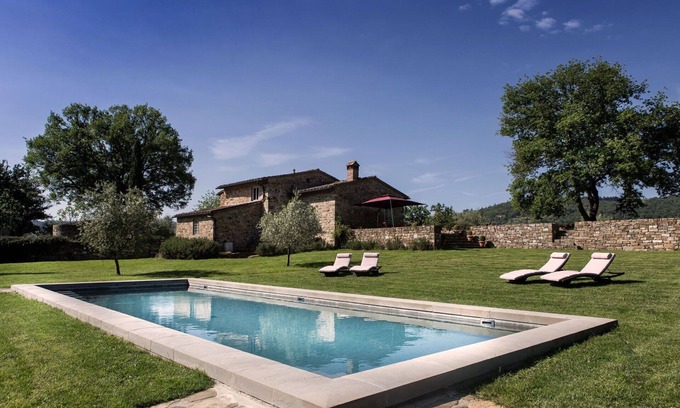 Greve in Chianti Villa | Wonderful private villa for 22 guests with private pool, WIFI, A/C, TV, veranda and panoramic view