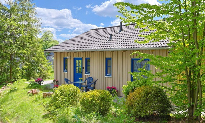 Bad Arolsen House | Wonderful private villa for 6 guests with WIFI, TV and terrace