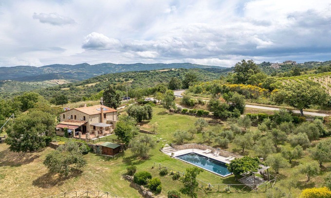 Roccalbegna House | Wonderful private villa for 10 guests with A/C, WIFI, private pool, TV, patio and panoramic view