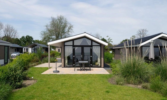 Bovenkarspel House | Wonderful private villa for 4 guests with WIFI, TV and terrace