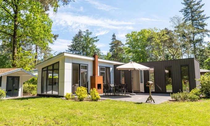 IJhorst House | Wonderful private villa for 6 guests with WIFI, pool, TV and terrace