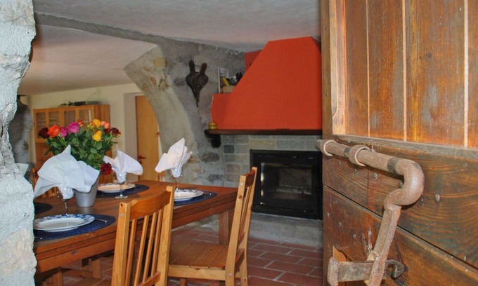 Negrentino House | Wonderful private villa for 5 guests with WIFI, TV, patio, pets allowed and panoramic view