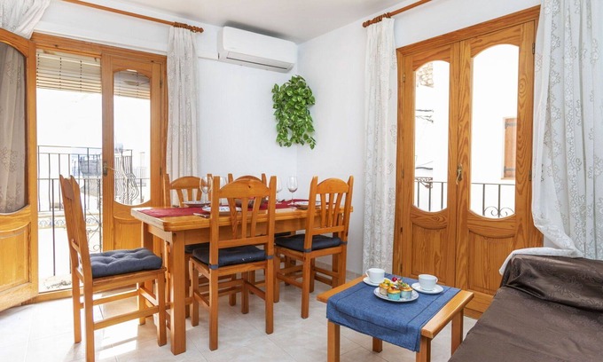 Peniscola Old Town House | Wonderful private villa for 12 guests with WIFI, TV and terrace