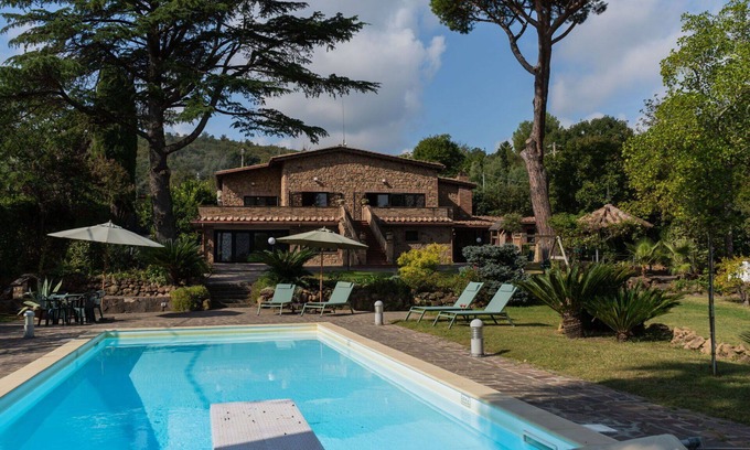 Lake Bracciano Villa | Wonderful private villa for 8 guests with A/C, private pool, WIFI, TV and terrace