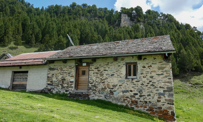 Blenio House | Wonderful private villa for 6 people with pets allowed and panoramic view