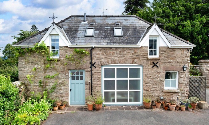 Monmouth House | Wonderful villa for 4 people with WIFI and pets allowed