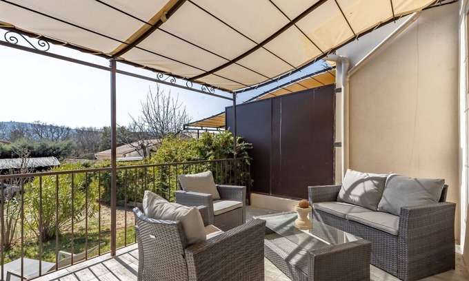 Rustrel House | Wonderful villa for 4 people with private pool, WIFI, TV, terrace and parking