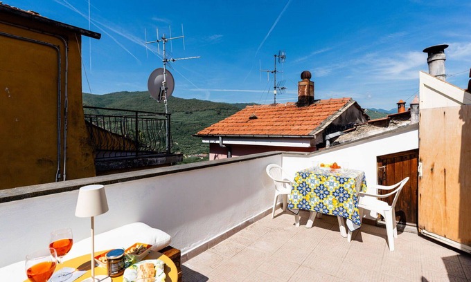Gazzelli House | Wonderful villa for 4 people with A/C, WIFI, TV, terrace, pets allowed, panoramic view and park.