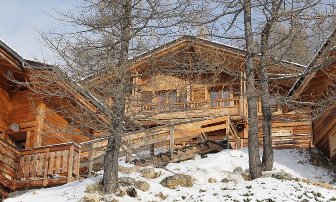 Isola Ski Chalet | Wooden CHALET 6 pers, panoramic terrace south-west - ski in ski out - quiet