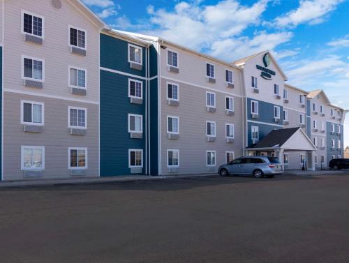 Champaign Hotel | WoodSpring Suites Champaign near University