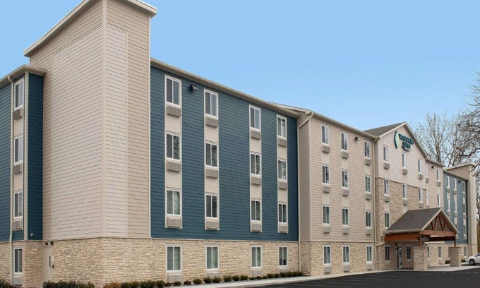 Gurnee Hotel | WoodSpring Suites Gurnee - Chicago