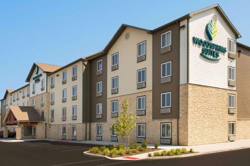 South Plainfield Hotel | WoodSpring Suites South Plainfield