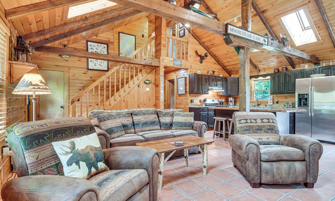 Beaver Cove Cabin | Woodsy Beaver Cove Cabin w/Deck & Fire Pit!