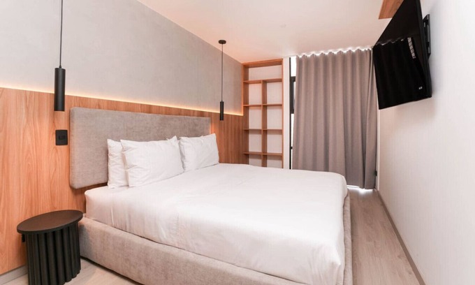 San Diego Apartment | Work + Relax 2BR Flat - Cowork Space & Jacuzzi