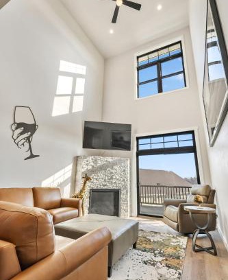 Egg Harbor House | Wouters Cabernet Chalet