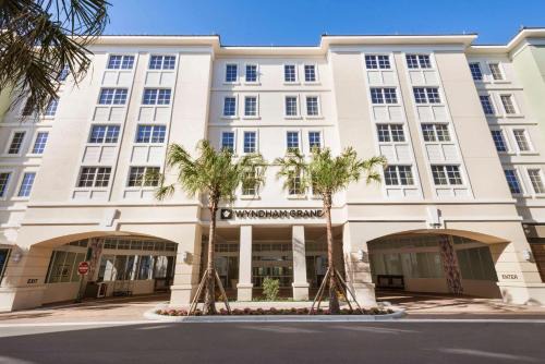 Jupiter Hotel | Wyndham Grand Jupiter at Harbourside Place