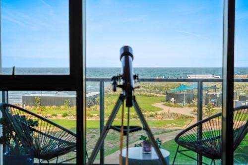 Werribee South Apartment | Wyndham Harbour Luxury Bayside Haven with parking