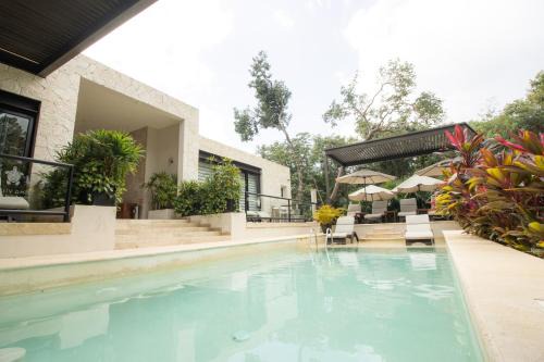 Akumal Bed & Breakfast | Xaha Villas Suites & Golf Resort