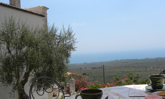 Monte Sant'Angelo Villa | XIXth century VILLA BASSO in Gargano- holiday rental overlooking the sea