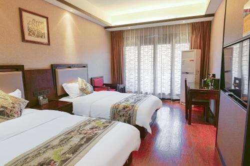 Fenghuang Hotel | Xizha River View Homestay