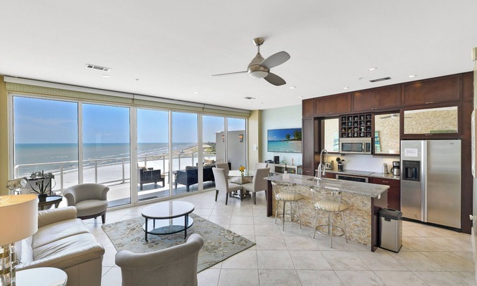 Galveston Condo | XL Terrace, Lazy River, I/O Pools, Game Room, Spa, Beach, Luxury 2/2 Penthouse!