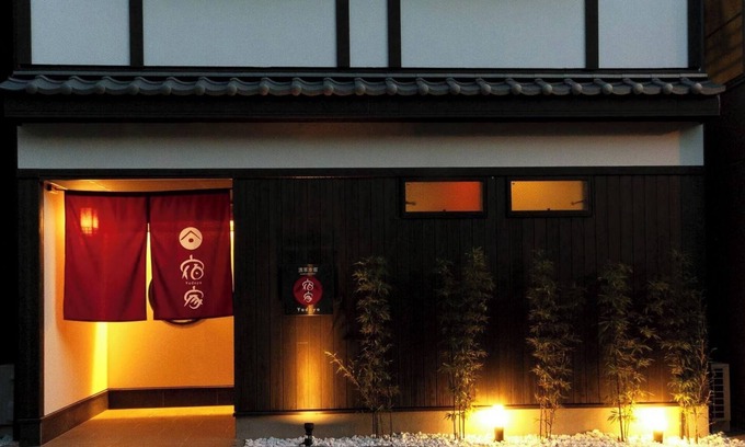 Asakusa House | Yadoya Asakusa Main Building a house with a sma/Taito-ku Tokyo
