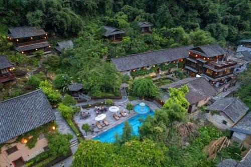 Yangshuo Resort | Yangshuo Ancient Garden Boutique Hotel-Free pick up from Airport or TS over 3 nights