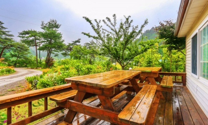 Yangyang House | Yangyang Goyohan Kkottteul Pension