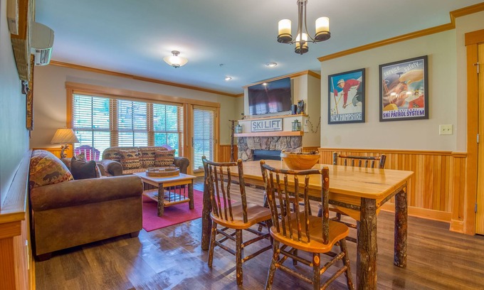 North Conway Condo | Year Round Luxury Slopeside Mountain Retreat @ Cranmore, North Conway