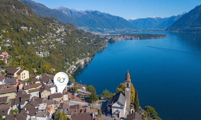 Ronco sopra Ascona Apartment | Yellow view apartment, Ronco sopra Ascona, Switzerland