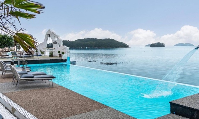 Dolsan-eup House | Yeosu Cave Pool Villa