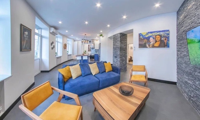 Kentron Apartment | Yerevan Center New York Style Loft