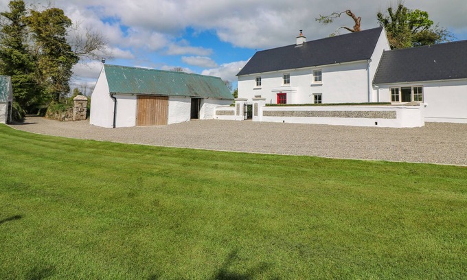 Ballindaggan House | YEW TREE HOUSE, pet friendly in Enniscorthy, County Wexford