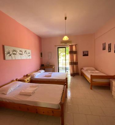 Sarakiniko House | Yfantis Sakis Apartment's